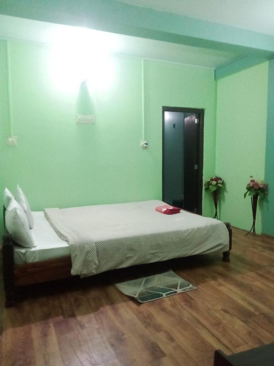 Отель Abode Me Me Ai Haven Черапунджи Экстерьер фото
